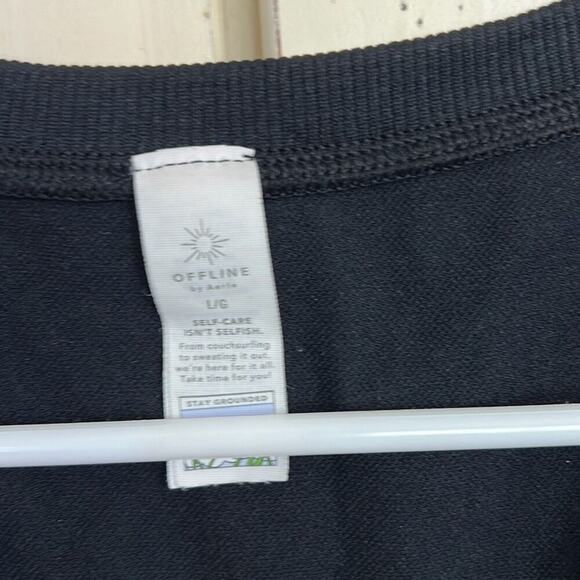 Offline by Aerie size large black cropped activewear top - Picture 3 of 4